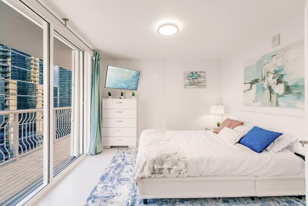 Upscale Brickell 3 Bedroom With Water Views And Free Parking Miami Eksteriør bilde