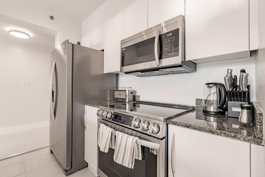 Upscale Brickell 3 Bedroom With Water Views And Free Parking Miami Eksteriør bilde